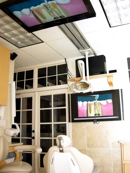 Treatment room interior at Haile Endodontics